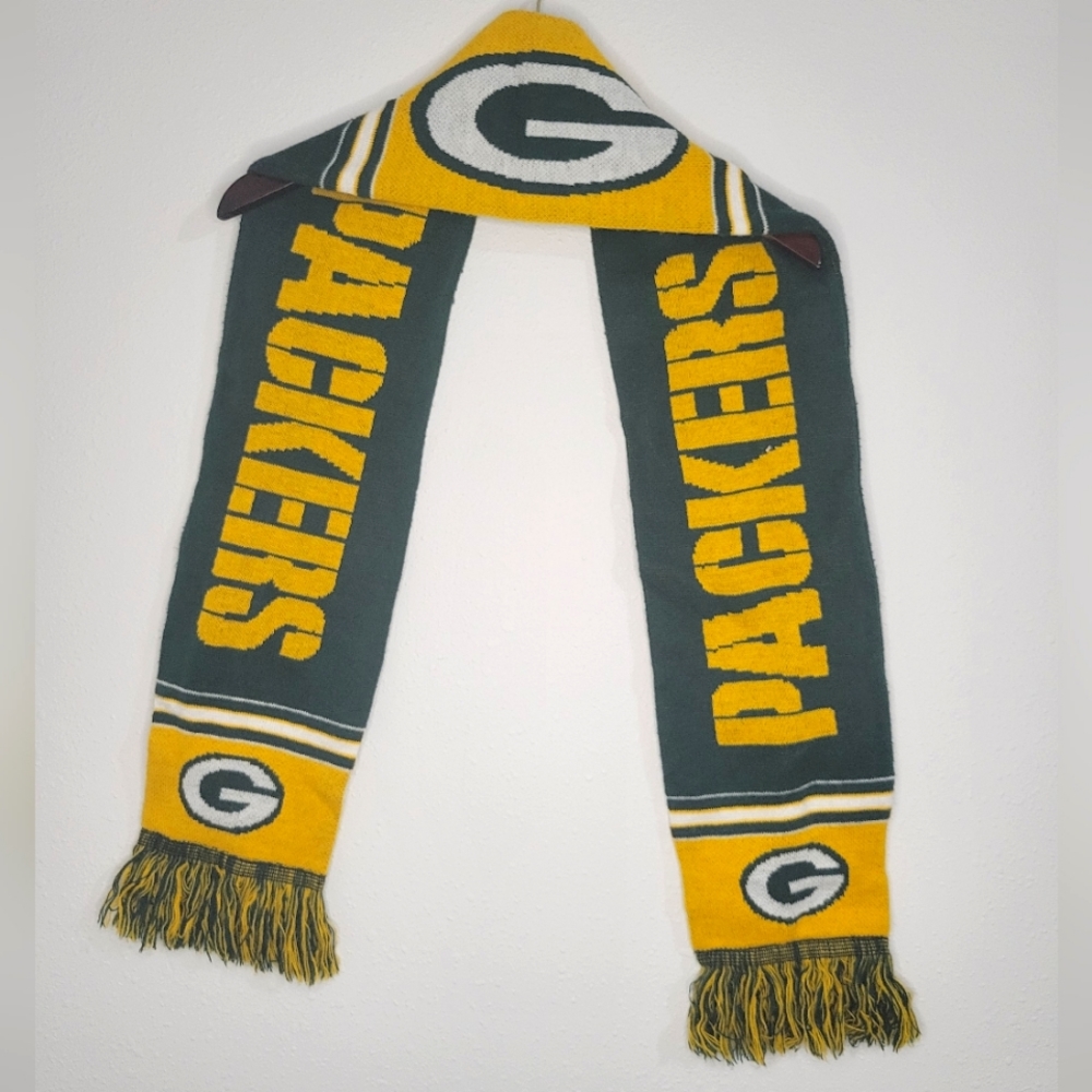 *SOLD ON VINTED* Packers Scarf
